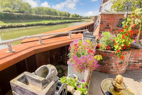 2 bedroom cottage for sale, River Road, Arundel, West Sussex