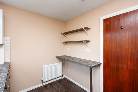 2 bedroom flat to rent, Lanark Road, Edinburgh EH14