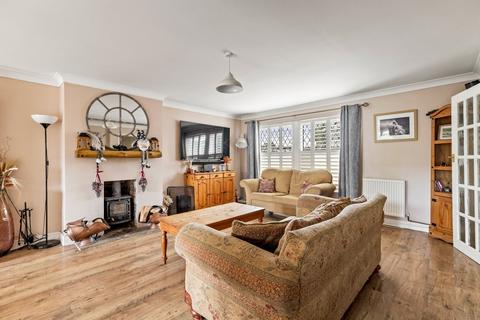 18 Tudor Road, Folkestone, CT19 4HJ