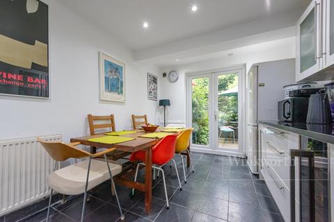 32 Ravensworth Road, London, NW10 5NR
