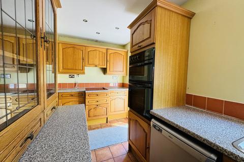 2 bedroom semi-detached house to rent, Lower White Road, Birmingham, West Midlands, B32