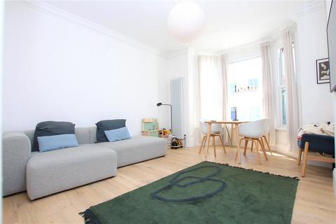 18a Cobden Road, Worthing, BN11 4BD