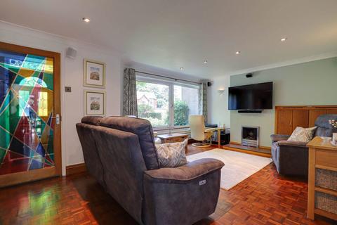 3 bedroom link detached house for sale, Grosvenor Road, Caversham