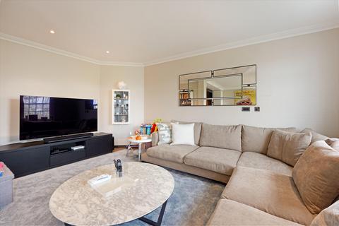 2 bedroom flat for sale, Ovington Court, 197-205 Brompton Road, London, SW3