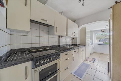 3 bedroom semi-detached house for sale, Cottimore Avenue, Walton-On-Thames, Surrey, KT12