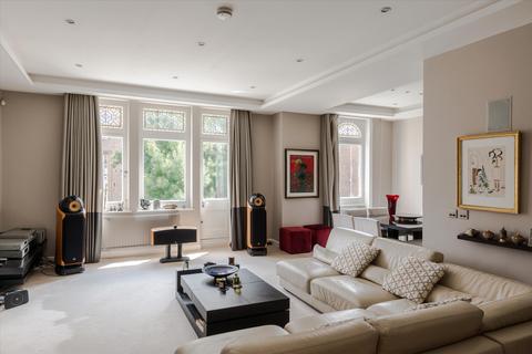 2 bedroom flat for sale, Hall Road, Maida Vale NW8