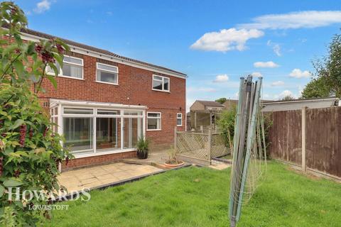 4 bedroom semi-detached house for sale, Cowslip Crescent, Lowestoft