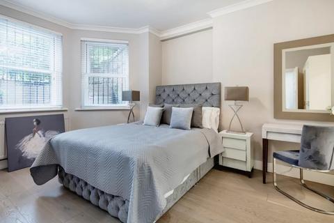 3 bedroom flat to rent, Fitzjohns Avenue, Hampstead, NW3