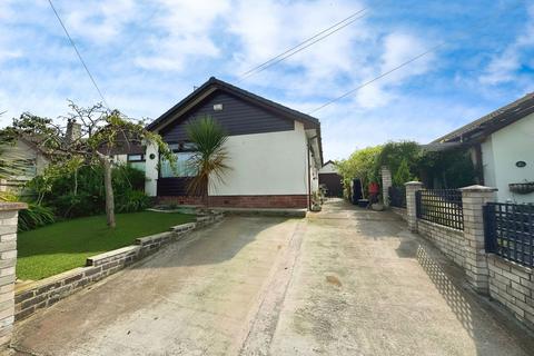 2 bedroom detached bungalow for sale, 23 FFordd Gwilym, Meliden, Denbighshire LL19 8LE