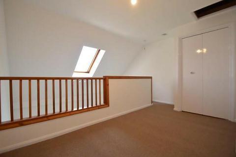 1 bedroom apartment to rent, Bradfield Close, Guildford GU4