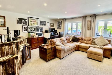 5 bedroom detached house for sale, Hightown Road, Ringwood, BH24 1NP