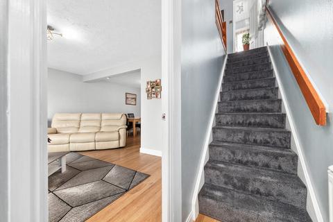 15 Ochilmount, Bannockburn, Stirling, FK7 8PE