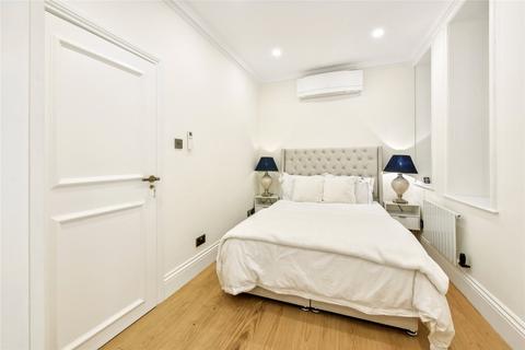 3 bedroom apartment to rent, Albert Hall Mansions, Kensington Gore, London, SW7