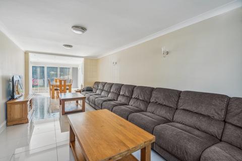 278 Longstone Road, Iver, SL0 0RN
