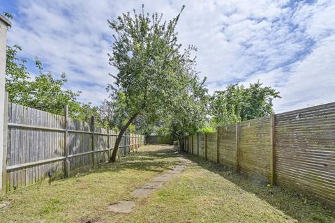 2 bedroom flat for sale, Wormholt Road, Shepherd's Bush, London, W12