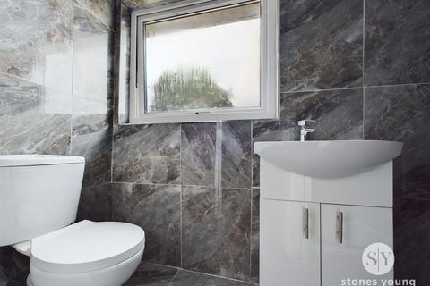 20 Frederick Row, Blackburn, BB1 1NS