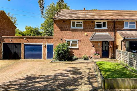 3 bedroom semi-detached house for sale, Cavan Drive, St Albans, Hertfordshire, AL3