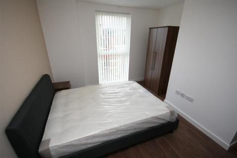 2 bedroom apartment to rent, Sillivan Way, Salford M3