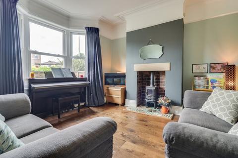 3 bedroom terraced house for sale, New Line, Greengates, Bradford, West Yorkshire, BD10