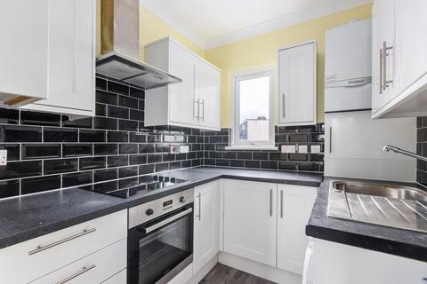 3 bedroom flat to rent, Durnsford Road, Wimbledon, SW19