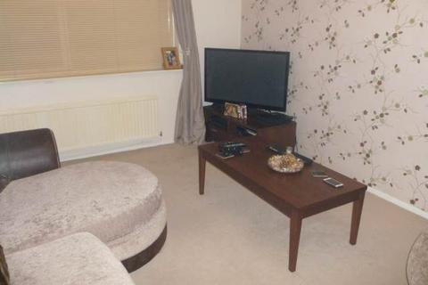 2 bedroom flat to rent, Dallega Close , Hayes , Middlesex