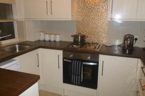 2 bedroom flat to rent, Dallega Close , Hayes , Middlesex