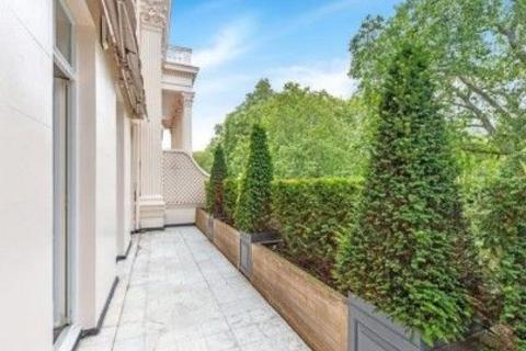 3 bedroom apartment to rent, Belgravia, London SW1W