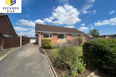 2 bedroom bungalow for sale, Henley Road, Cheltenham, Gloucestershire, GL51