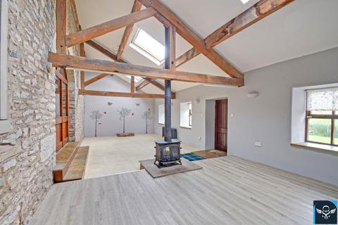 4 bedroom barn conversion for sale, Manchester Road, Burnley