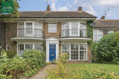 3 bedroom terraced house to rent, Mill Road, Lancing, West Sussex, BN15