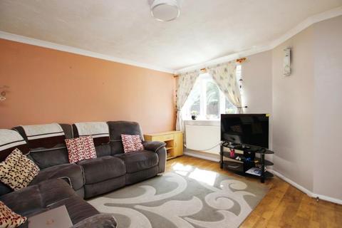 4 bedroom end of terrace house to rent, Dewfalls Drive, Bristol BS32