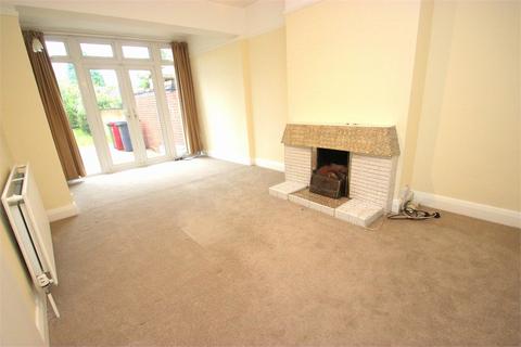 3 bedroom semi-detached house to rent, Upton Court Road, Langley SL3