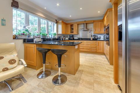 5 bedroom detached house for sale, The Ridgeway, Radlett WD7