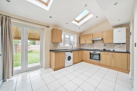 4 bedroom semi-detached house to rent, Stanmore,  Harrow,  HA7