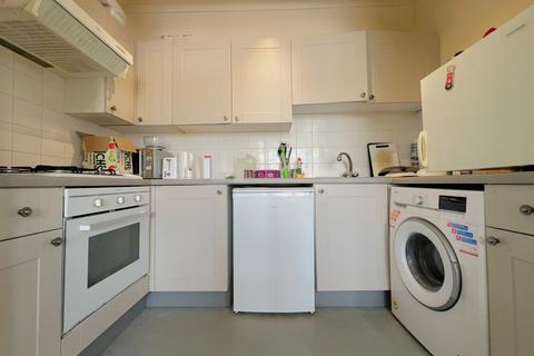 2 bedroom flat to rent, Worple Road, Wimbledon, SW19