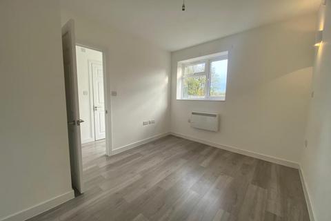 2 bedroom apartment to rent, High Street, Cradley Heath, B64