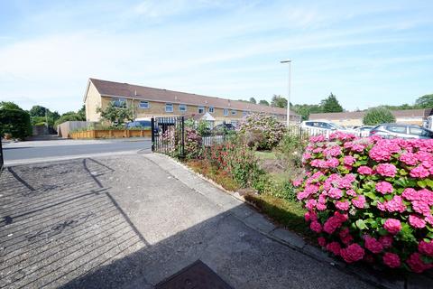 15 Cae Garw, Dinas Powys, CF64 4UG