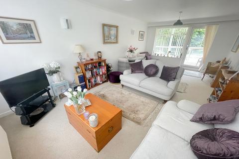 3 bedroom flat for sale, St. Anthonys, Bournemouth, Dorset