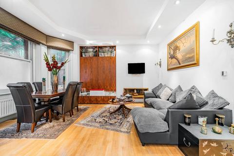 Flat 1, 30 Bramham Gardens, London, SW5 0HF