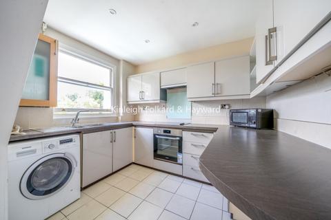 1 bedroom apartment to rent, Belsize Park Gardens Belsize Park NW3