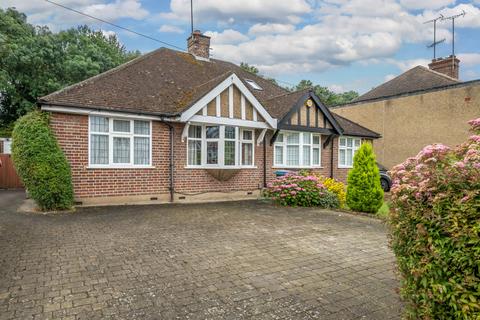 2 bedroom bungalow for sale, Swiss Avenue, Watford, Hertfordshire