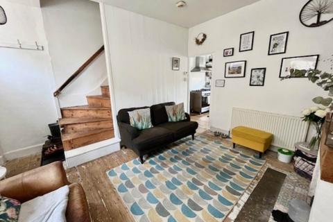 14 Chapel Street, Buckfastleigh, TQ11 0AB