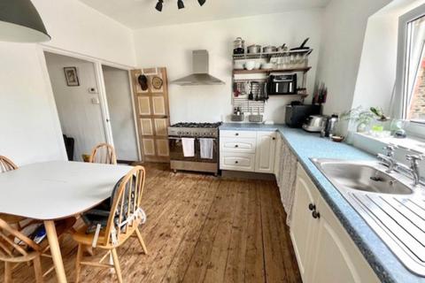 14 Chapel Street, Buckfastleigh, TQ11 0AB