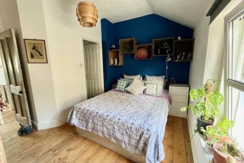 14 Chapel Street, Buckfastleigh, TQ11 0AB