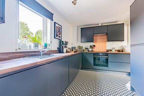114 Clover Ground, Bristol, BS9 4UL