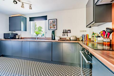 114 Clover Ground, Bristol, BS9 4UL