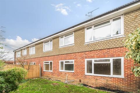 2 bedroom flat for sale, Elmay House, Ludgershall,