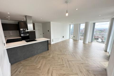 3 bedroom apartment to rent, Silvercroft Street, Manchester, M15