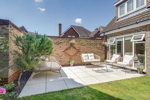 31 Macdowall Road, Guildford, GU2 9LD