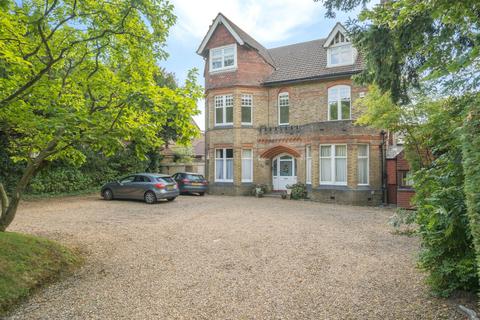 2 bedroom flat for sale, St. Marys Road, Long Ditton, Surbiton, KT6
